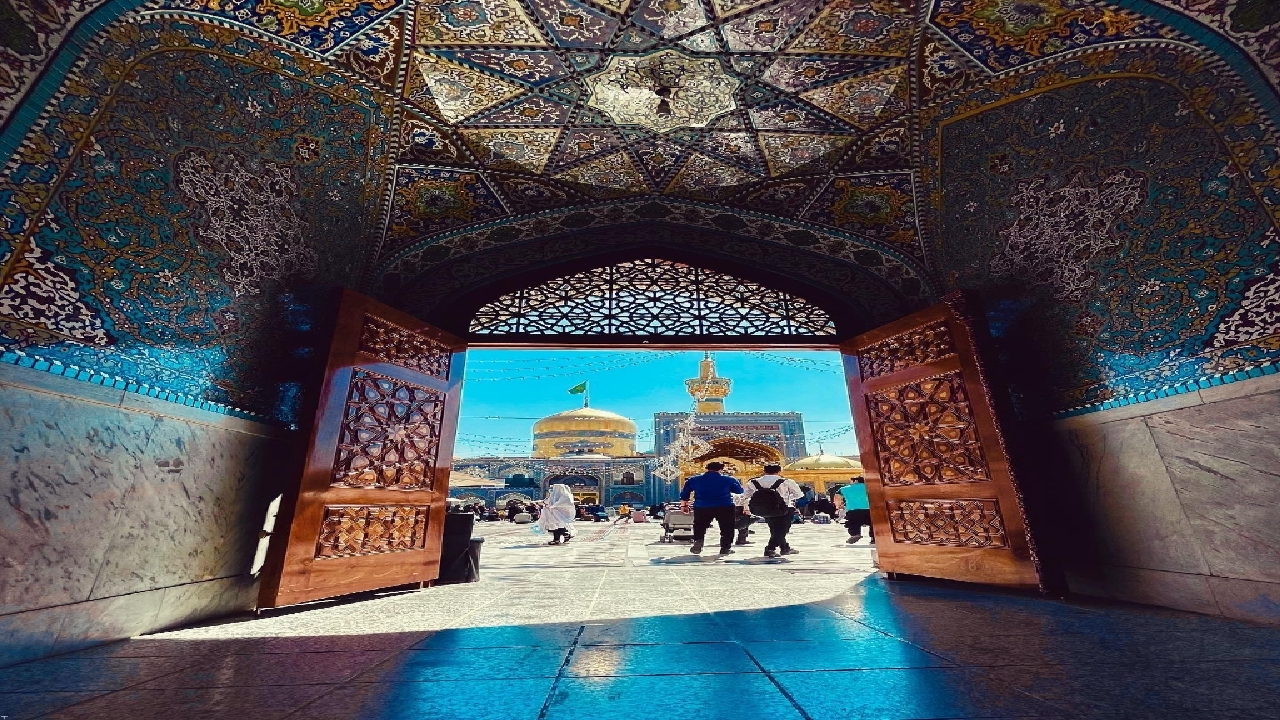 گزیده ای از مستندهای مختلف امام رضایی