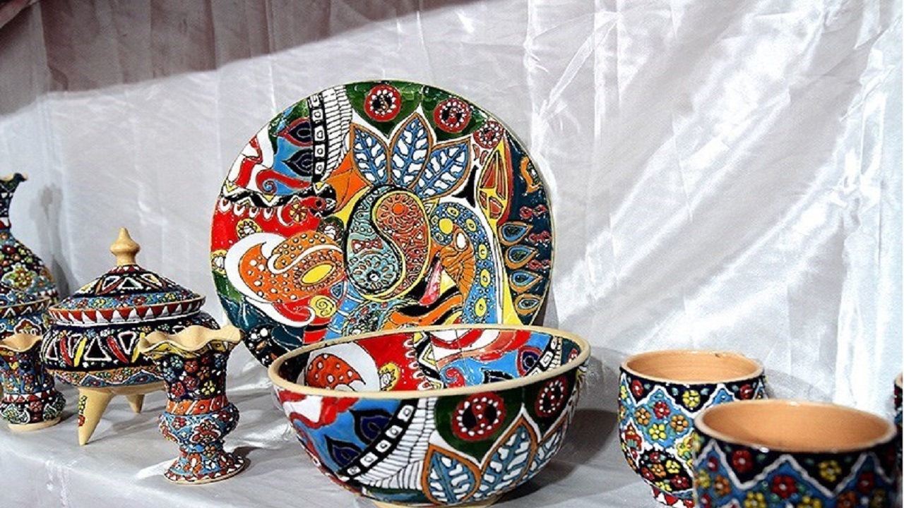 دستان توانمند معلولان کردستانی خالق هنر‌های زیبای صنایع‌دستی
