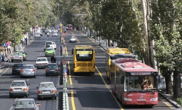 تهران به ۹۰۰۰ اتوبوس جدید نیاز دارد