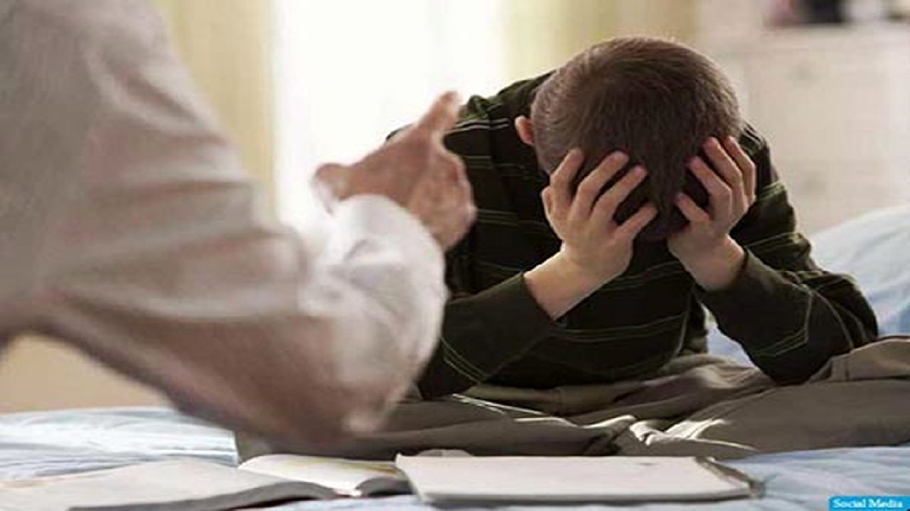 توقف رشد کودک و نوجوان با سبک تربیت استبدادی