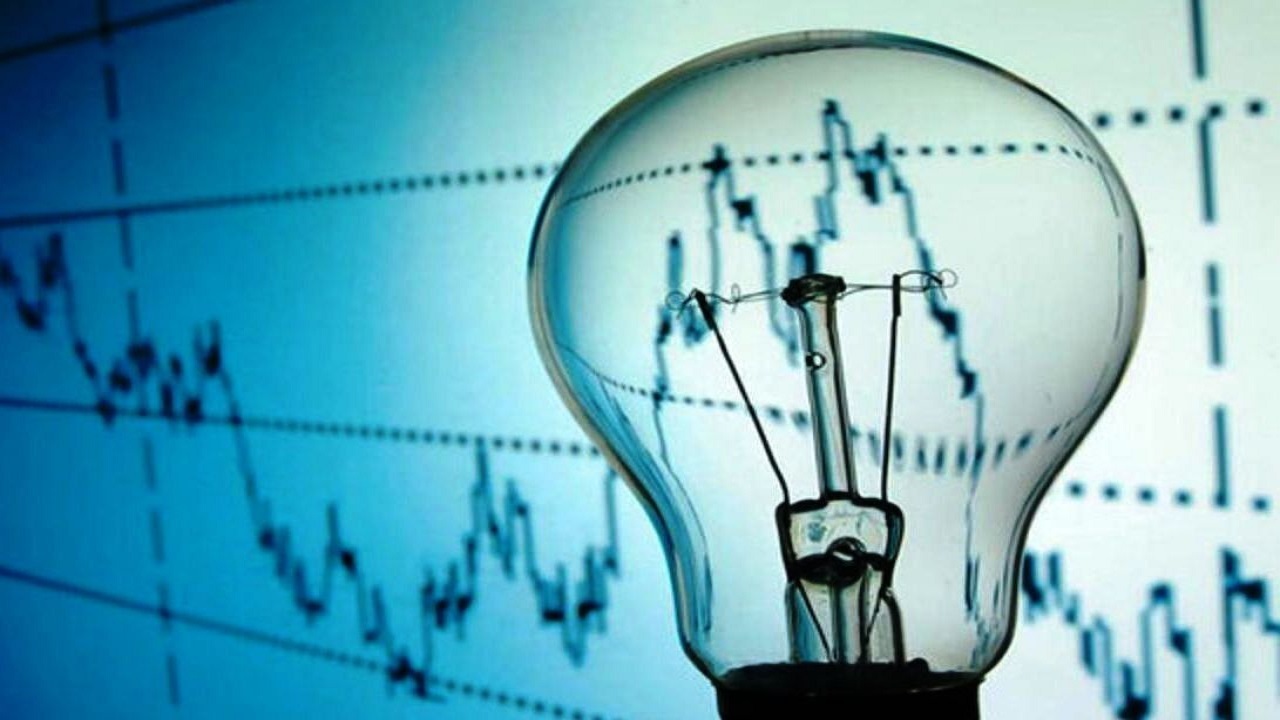 پیشنهاد توزیع برق سمنان برای تجهیز ۵۰ کارخانه دیگر به ژانراتور به منظور پایداری شبکه