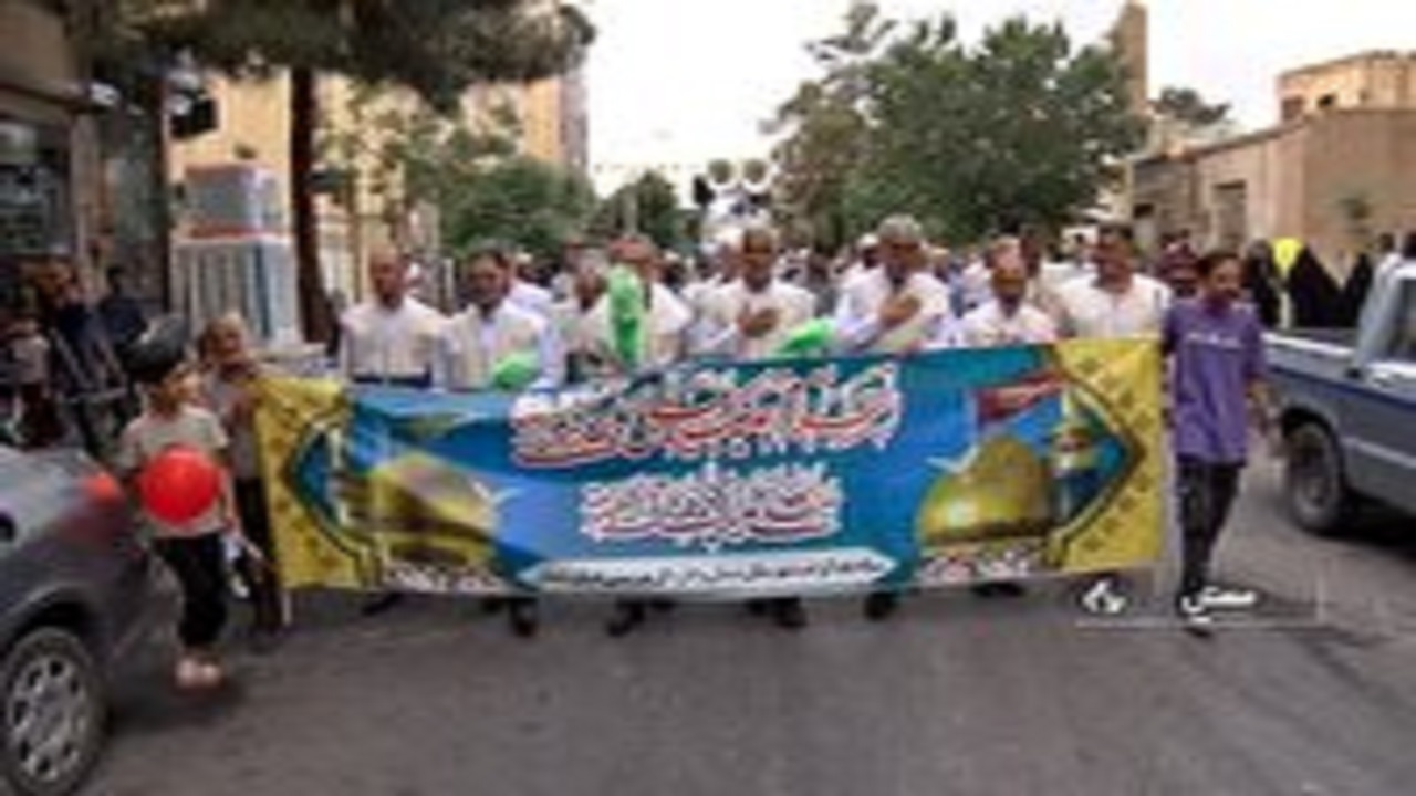 بزرگداشت دهه کرامت با پیاده روی حرم تا حرم در سمنان+ فیلم