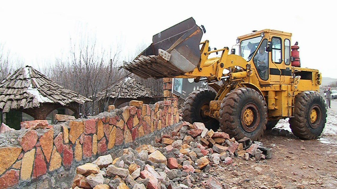 اجرای احکام قطعی قلع و قمع در روستای زیارت گرگان
