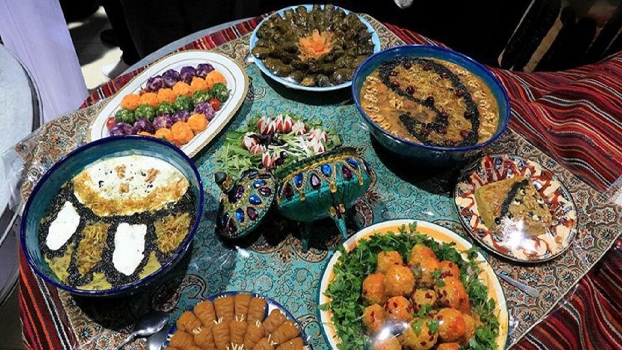 فیلمی از اولین جشنواره غذا‌های گیاهی بهاری در روانسر