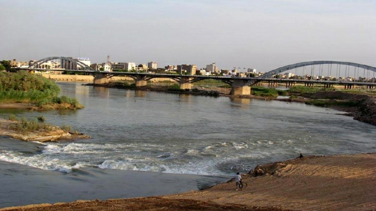 لزوم دیوارسازی سواحل رودخانه کارون