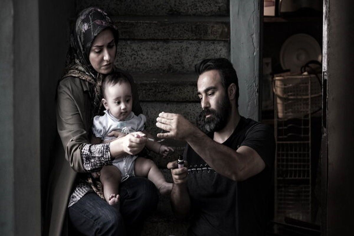 فیلم سینمایی سه کام حبس