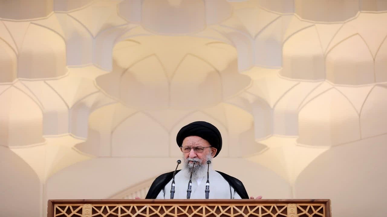 امام خمینی (ره) شخصیت بی‌نظیر تاریخ معاصر است
