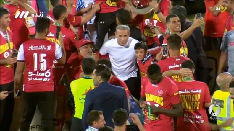 واکنش داور دربی به حضور در جشن قهرمانی پرسپولیس