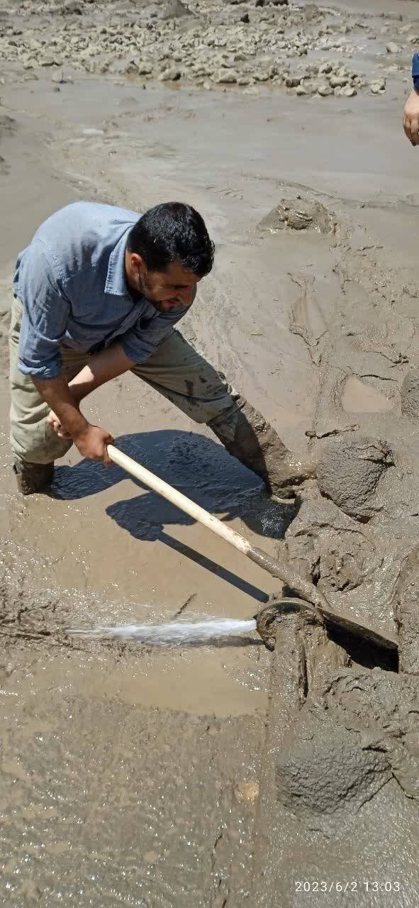 گل آلود شدن معابر روستای ورپام گل آلود شدن معابر روستای ورپام