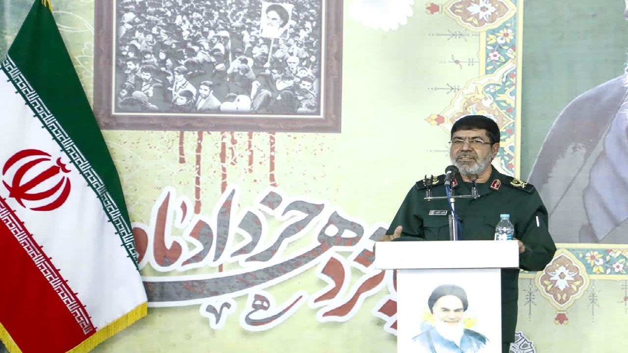 آرمان‌های امام راحل روشنگر راه ما است