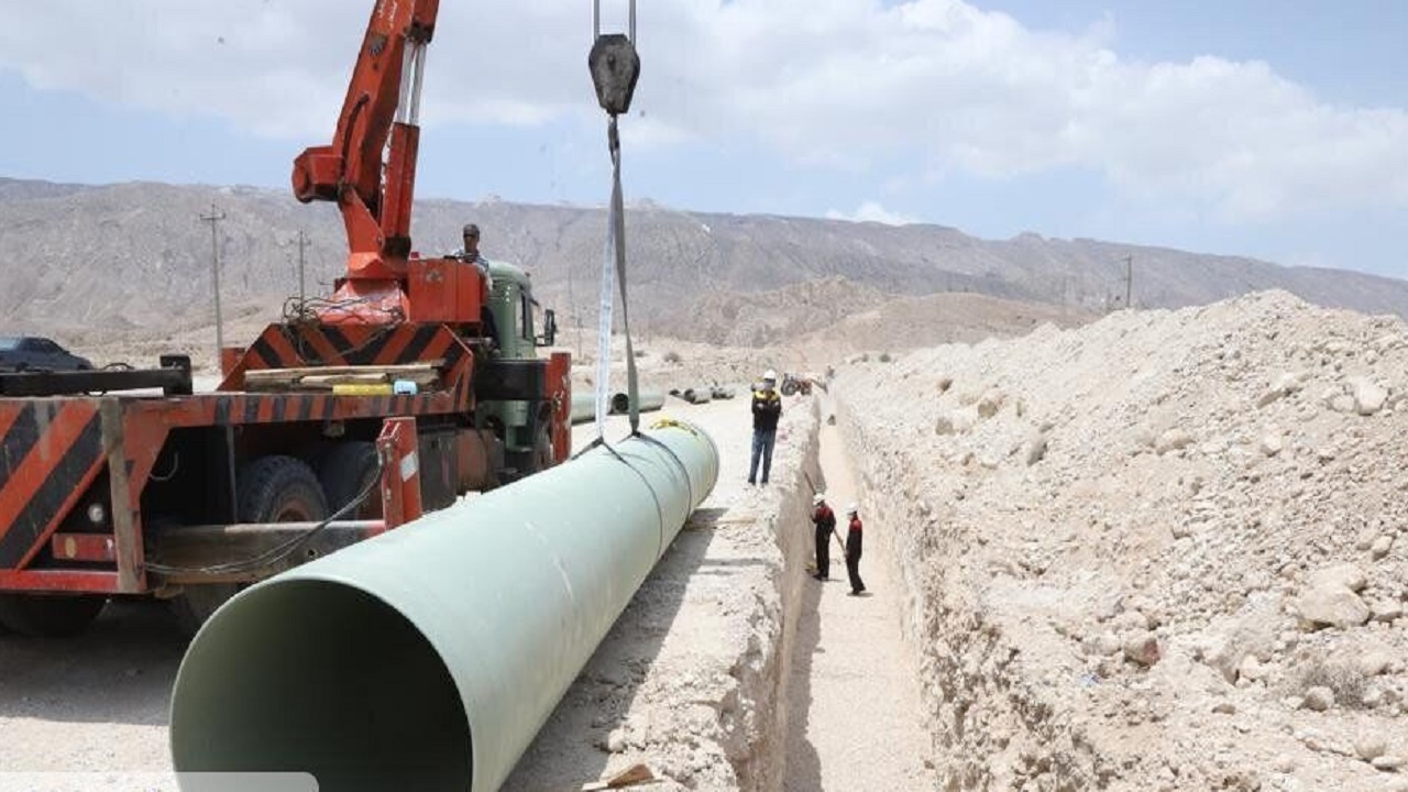 ۱۰۰ کیلومتر از لوله‌گذاری خط انتقال آب از دریای عمان به خراسان رضوی در حال اجراست