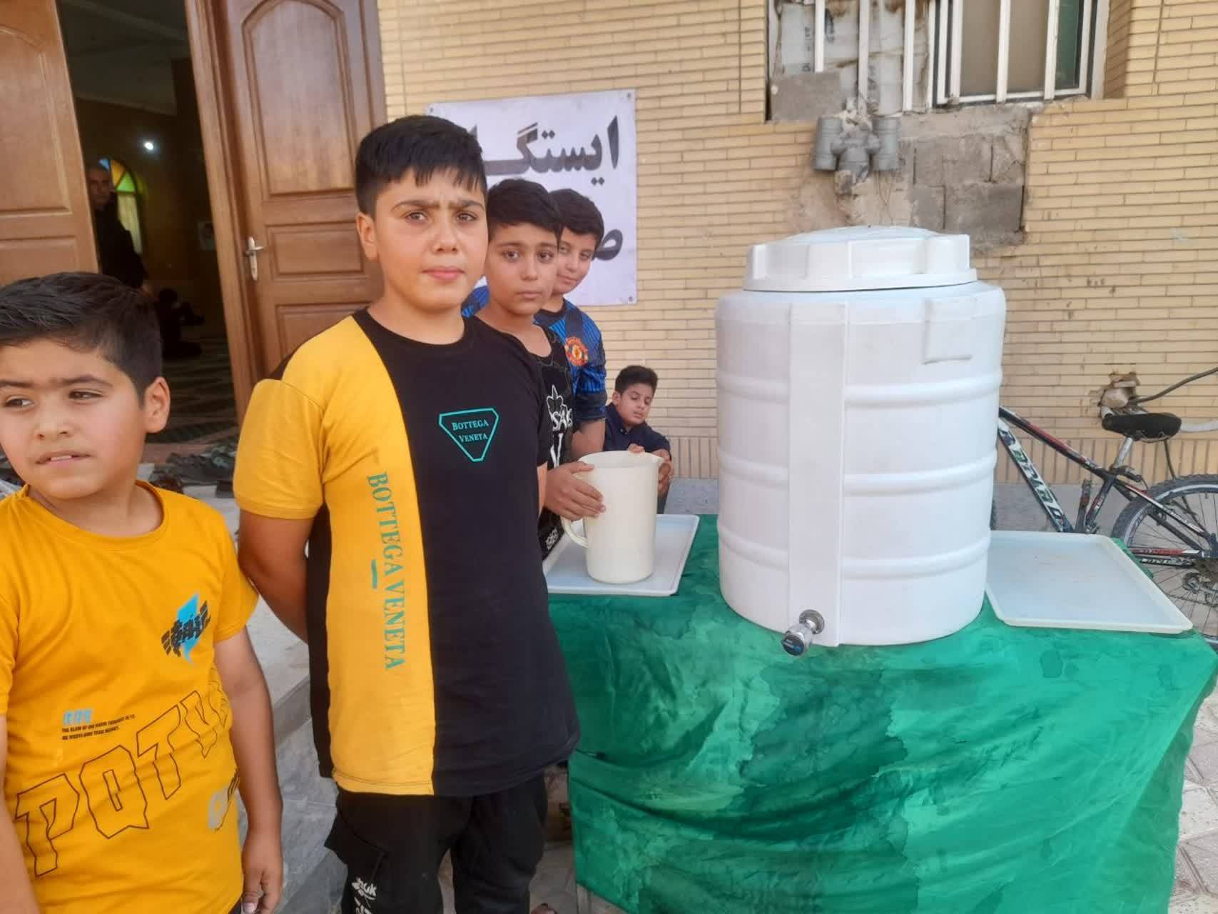 ایستگاه صلواتی بچه ها