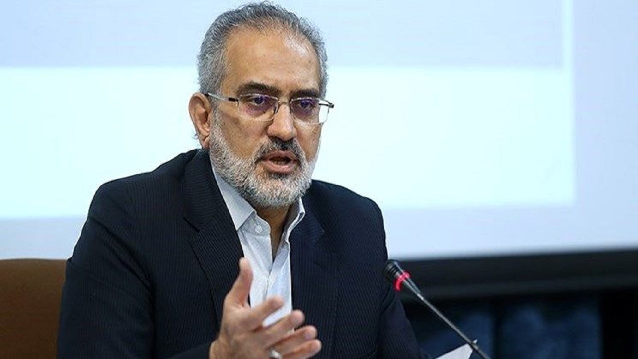 امام خمینی(ره) ثابت کرد که می‌توان ابرقدرت شرق و غرب را به چالش کشید