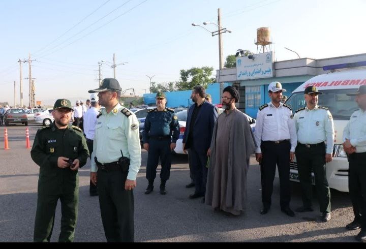 نظامیان