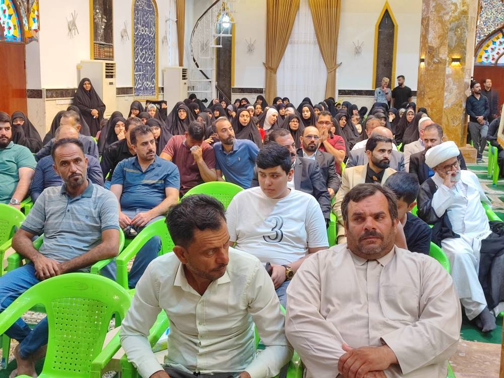 شرکت مردم در مراسم بزرگداشت شرکت مردم در مراسم بزرگداشت