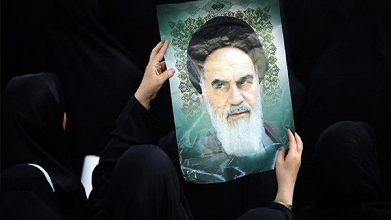 افکار و عقاید امام خمینی (ره) در سرتاسر جهان گسترش یافته است