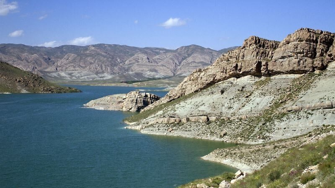 بارش باران در قوچان ۲۵ سانتیمتر آب سد تبارک را افزایش داد