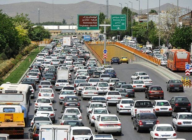 پیش‌بینی کاهش ترافیک صبحگاهی در پایتخت با تغییر ساعت کاری
