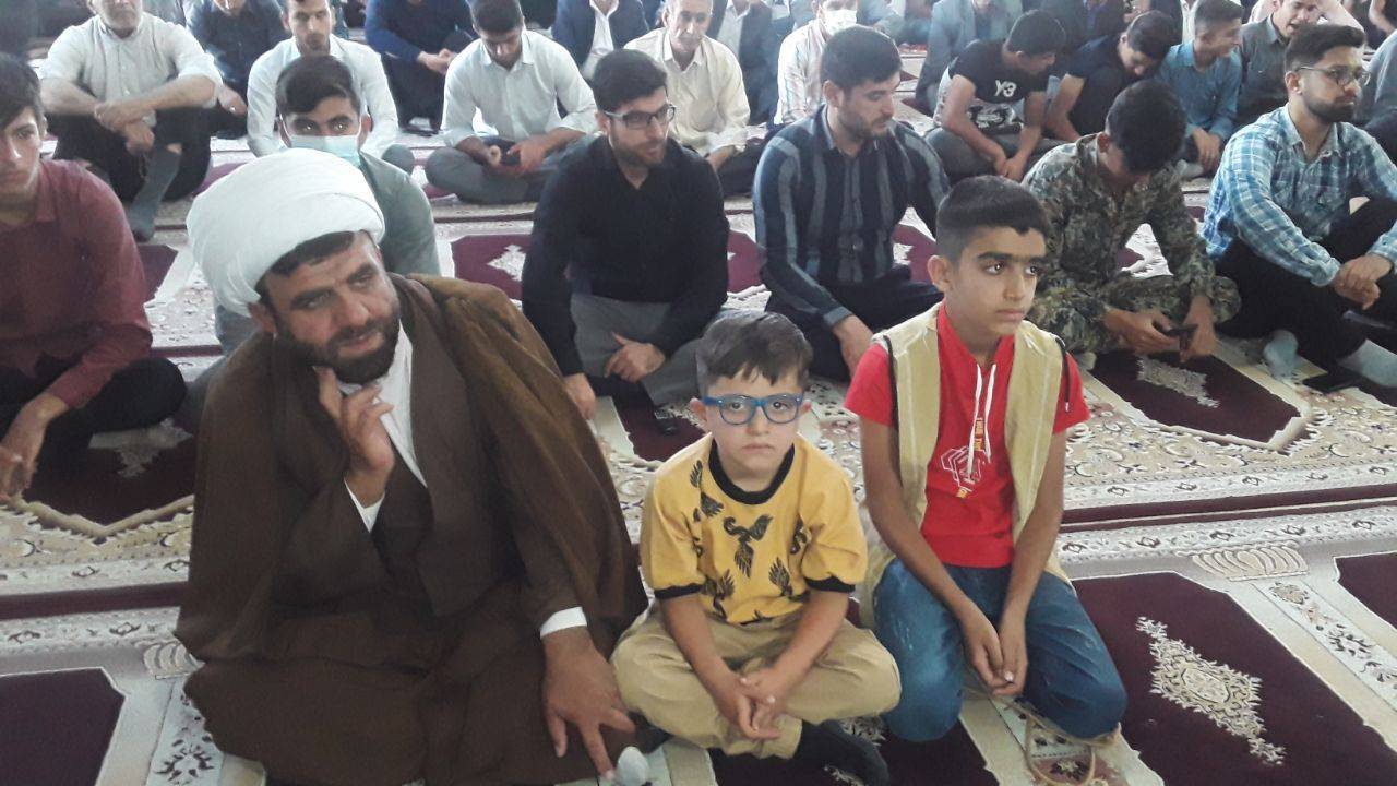 حضور کودکان در مراسم بزرگداشت امام خمینی (ره)