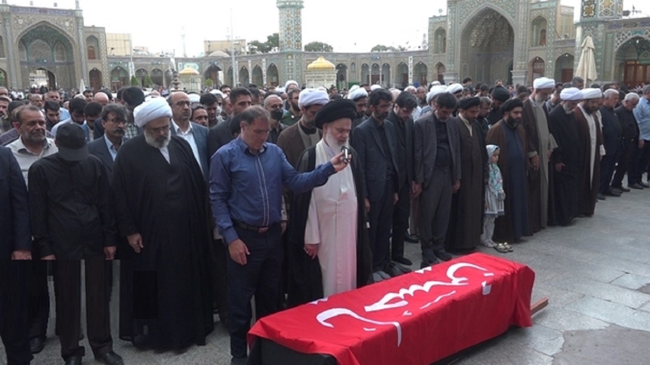 تشییع پیکر مادر شهید حجت الاسلام «محمدحسن ابراهیمی»