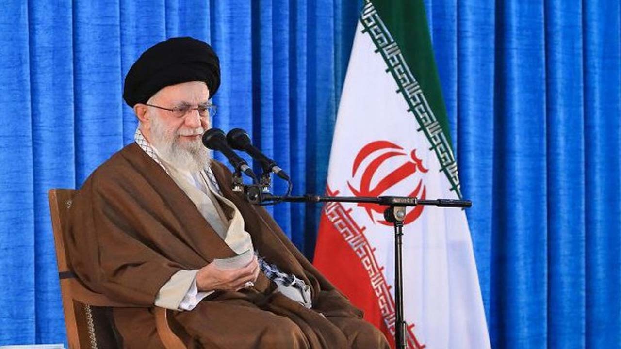 مهم‌ترین وظیفه رهبری