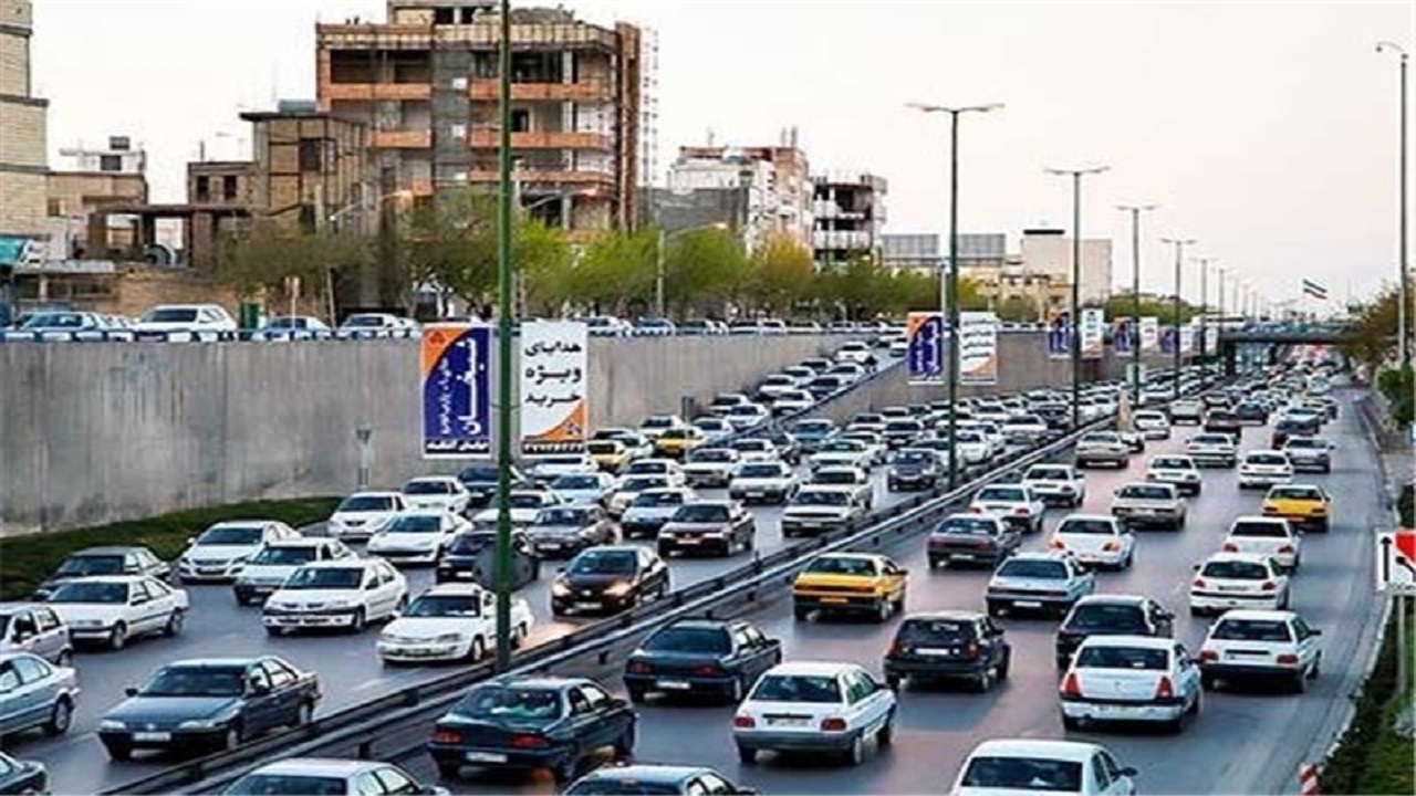 گلایه از معضل ناتمام ترافیک این بار در شهر قزوین