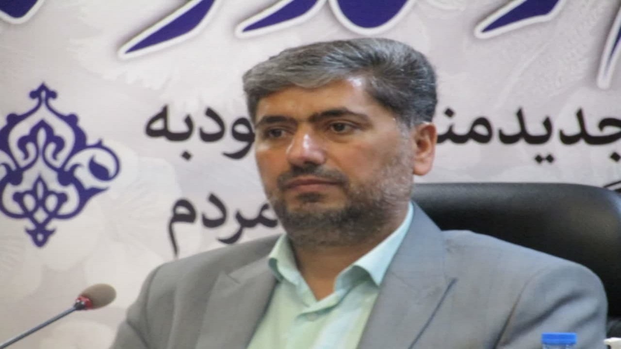 داوطلبان نمایندگی مجلس استعفا دهند