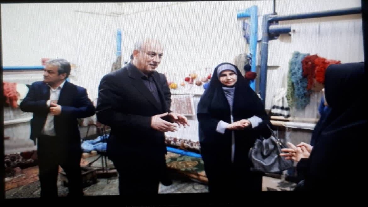 بازدید رئیس مرکز ملی فرش کشور از کارگاه‌های فرش دستباف سنندج
