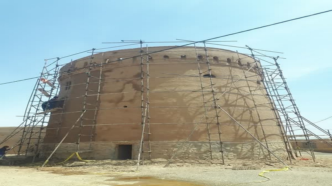 آغاز مرمت برج خواجه نعمت در عقدا