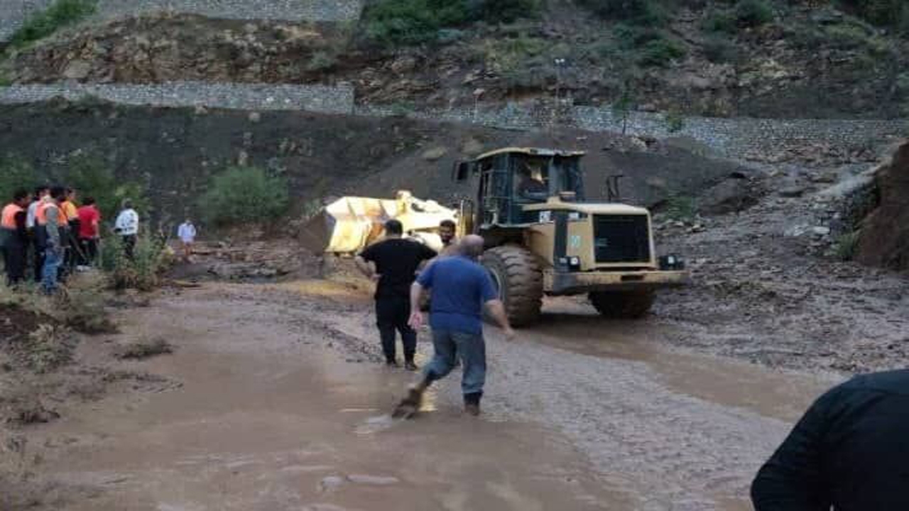 سیلاب‌های بهاری بلای جان ۲۱ روستای مازندران