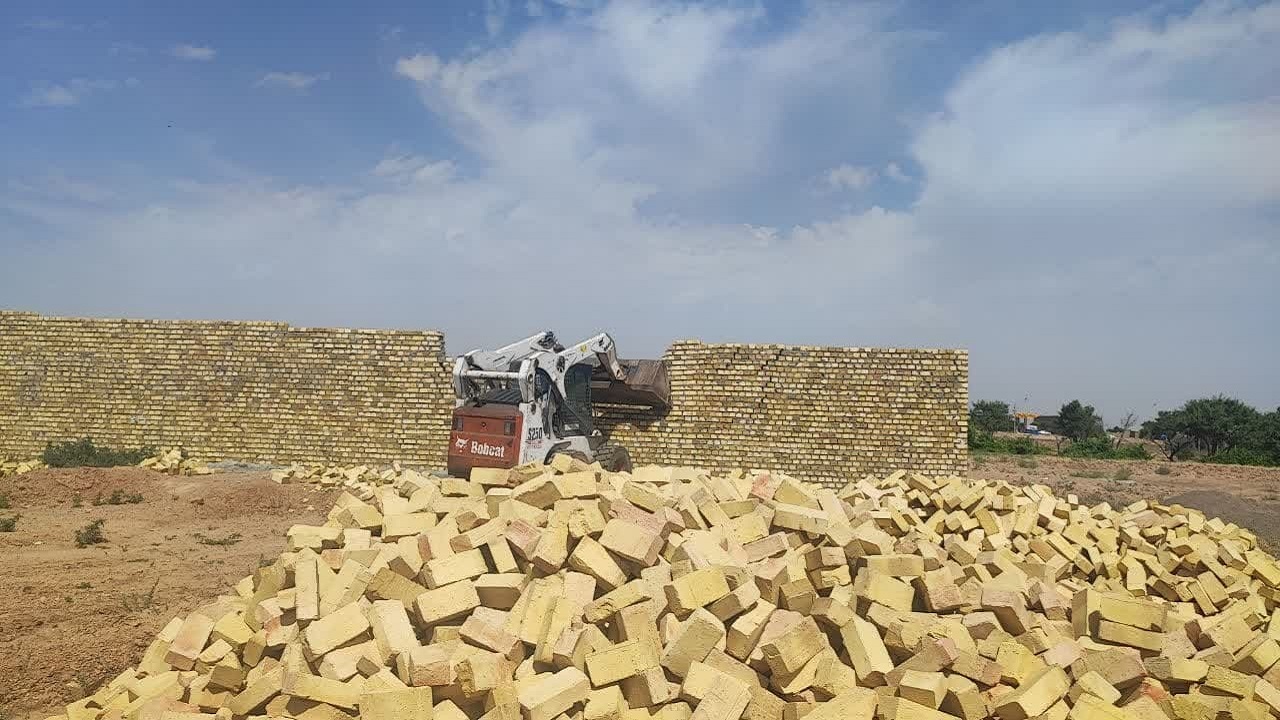 تخریب ۱۱ بنای غیرمجاز در اراضی کشاورزی بوئین زهرا