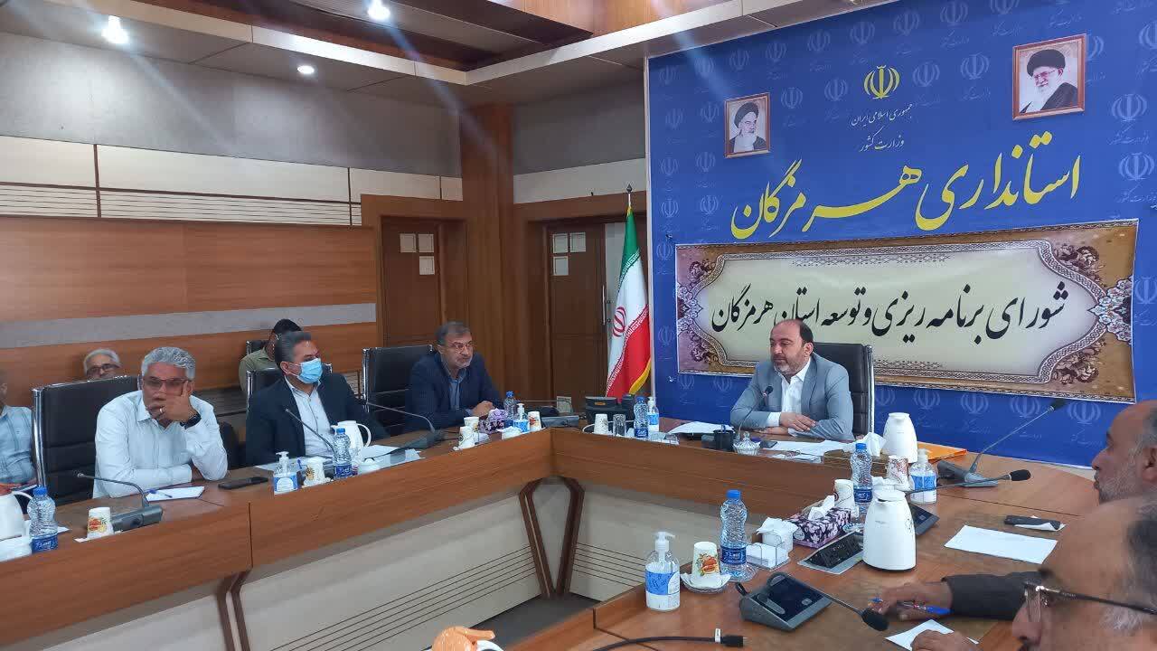 مدیران از کاهش رشداقتصادی هرمزگان در تابستان جلوگیری کنند