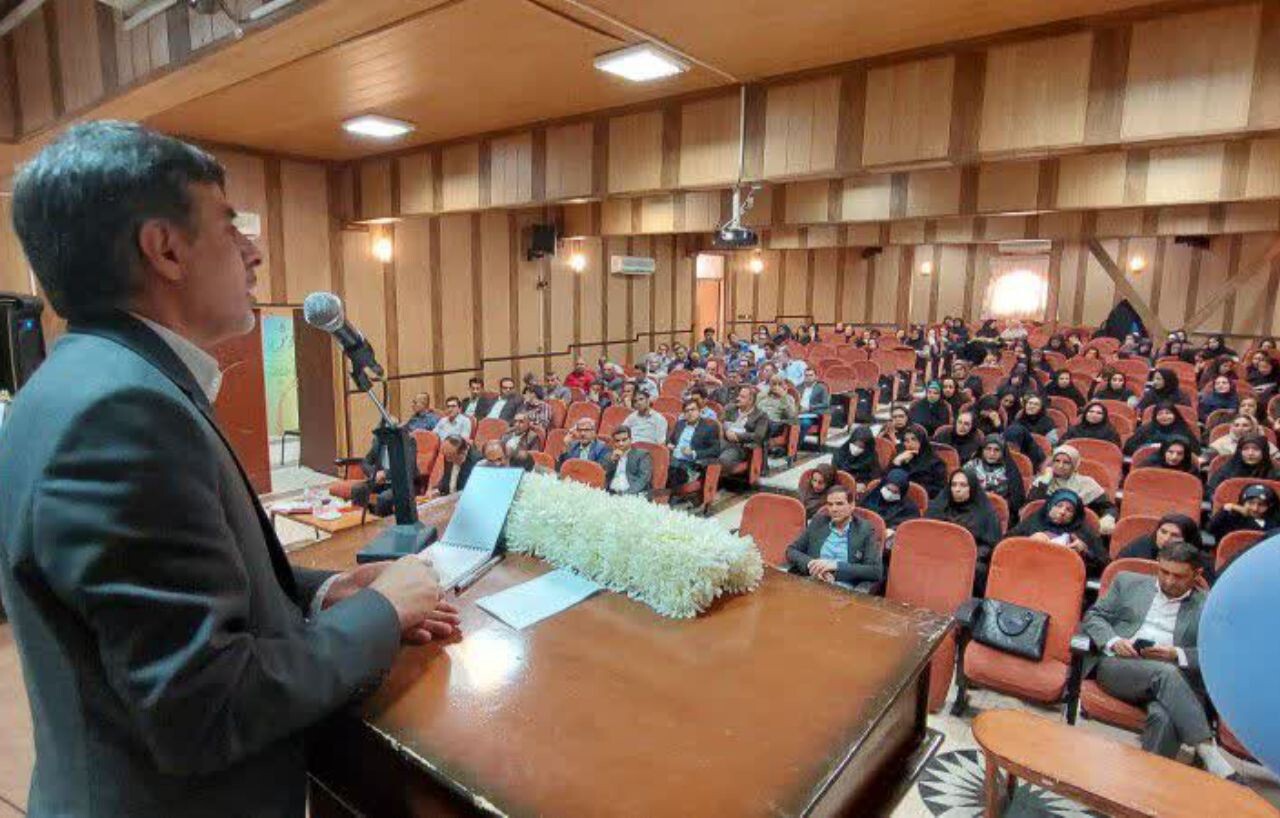 مدیران مدارس در فصل ثبت نام مدارس مجاز به دریافت شهریه نیستند