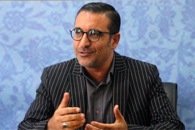 اهالی رسانه و هنرمندان همیشه مهجورند/تسهیل کار ثبت‌نام در "ای‌رسانه"