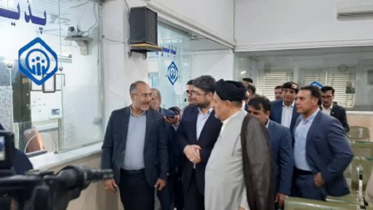 رئیس سازمان تامین اجتماعی کشور از درمانگاه دهدشت بازدید کرد