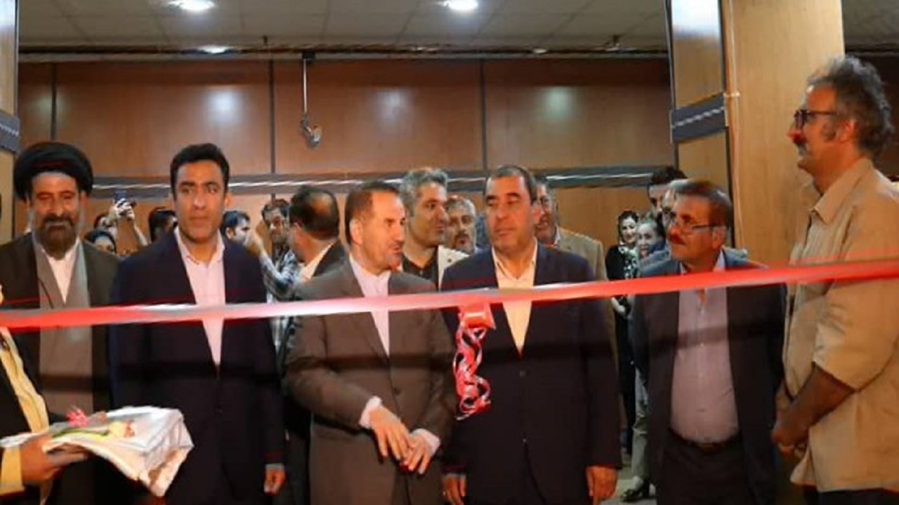 راه‌اندازی خانه انجمن عکاسان دنا با حضور استاندار