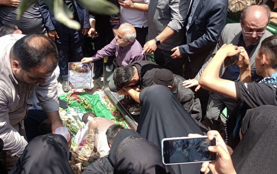 تشییع پیکر شهید فاطمیون در تهران