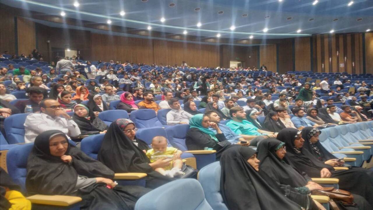 برگزاری جشن باشگاه اجتماعی همسران مشهدی در سالن شهدای سلامت مشهد