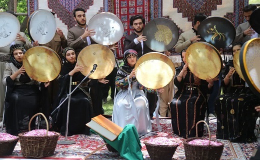 بدرقه بهار با بوی گل و گلاب + تصاویر