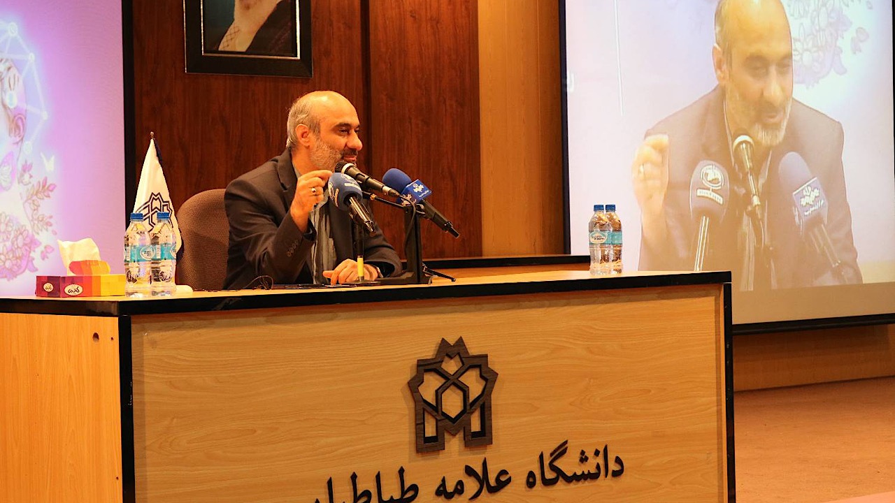 فروش ترافیک به جای فروش محتوا باعث ارجحیت اقتصاد بر فرهنگ شده است