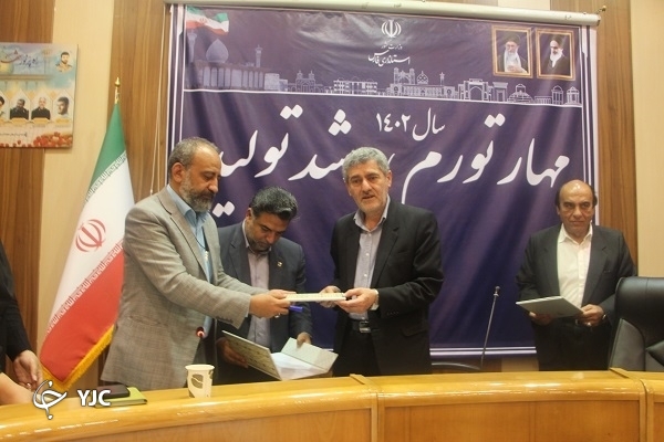 مصالح ساختمانی نهضت مسکن فارس از درون استان تامین می‌شود