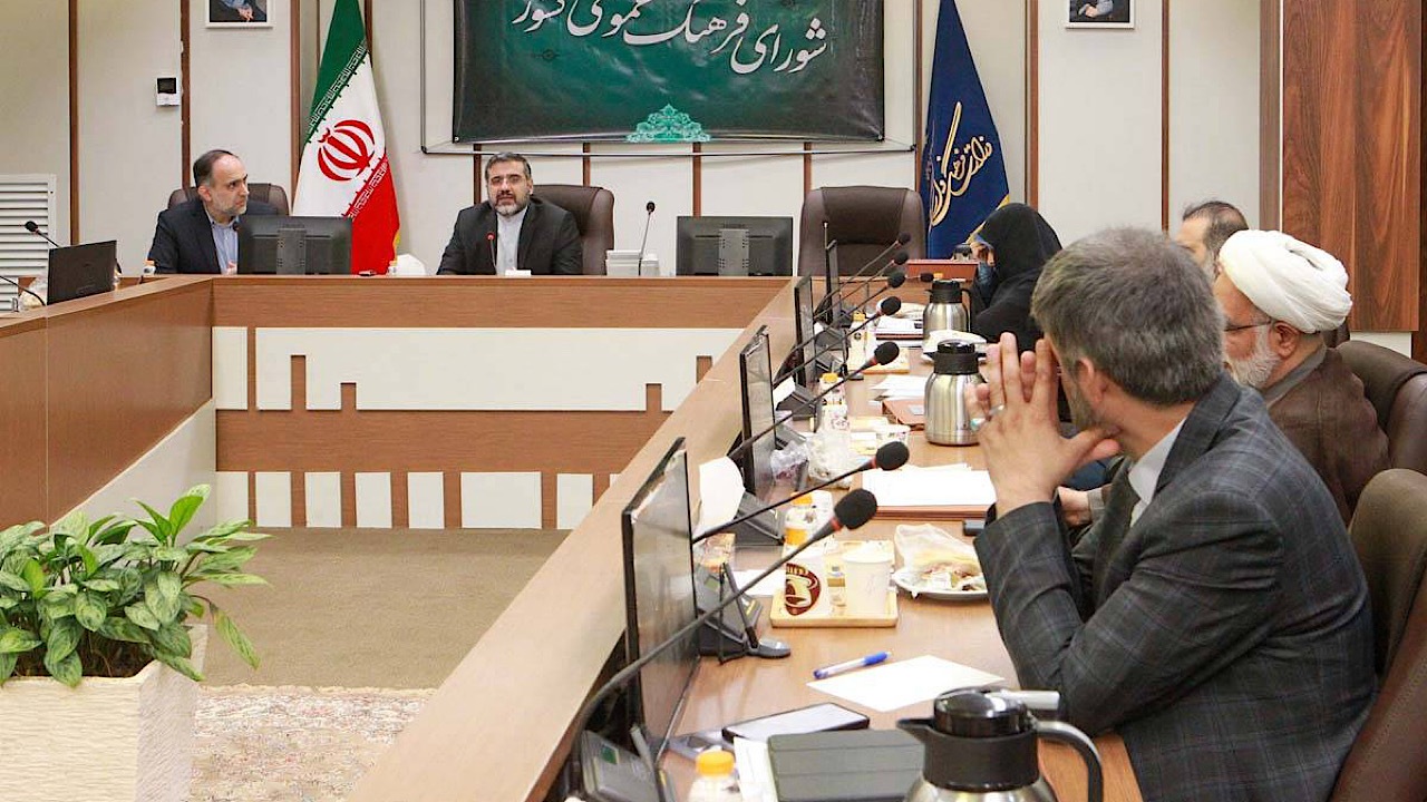 بازدید رهبر انقلاب از نمایشگاه کتاب برای حوزه فرهنگ بسیار راهگشا بود