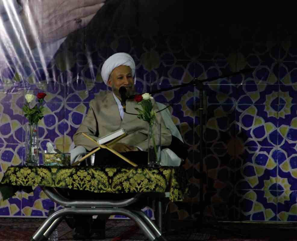 سخنرانی در مراسم