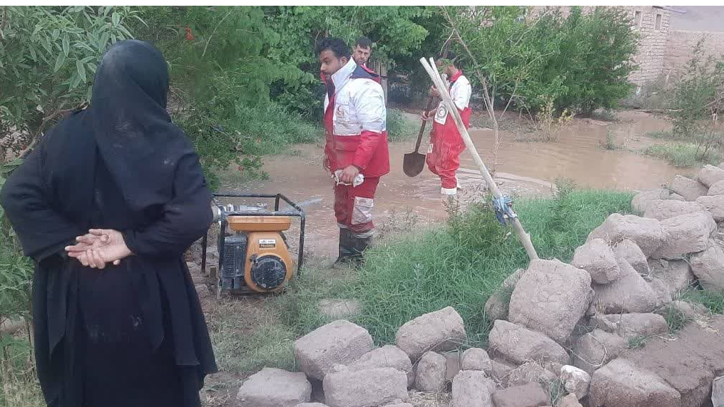امدادرسانی هلال احمر به بیش از ۴۰۰ نفر