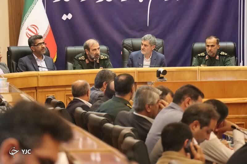 راهکار رفع محرومیت‌ها در استان فارس، کارآفرینی و اشتغال زایی است