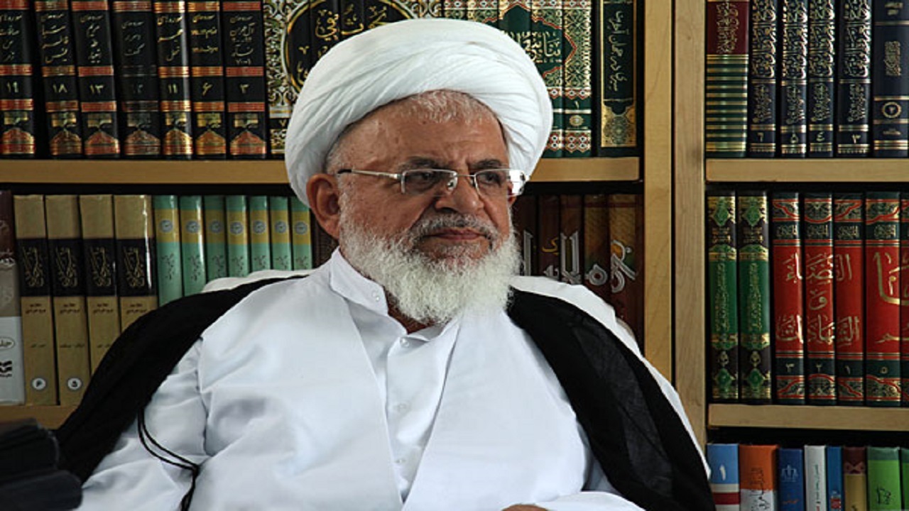 جهاد دانشگاهی تربیت افراد متدین و متفکر را در جامعه رواج دهد