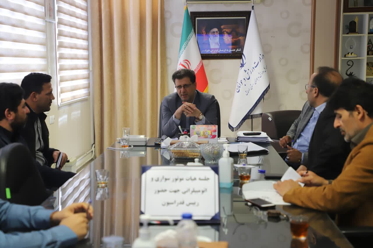پیست چند منظوره در استادیوم علی دایی اردبیل کلنگ زنی می‌شود