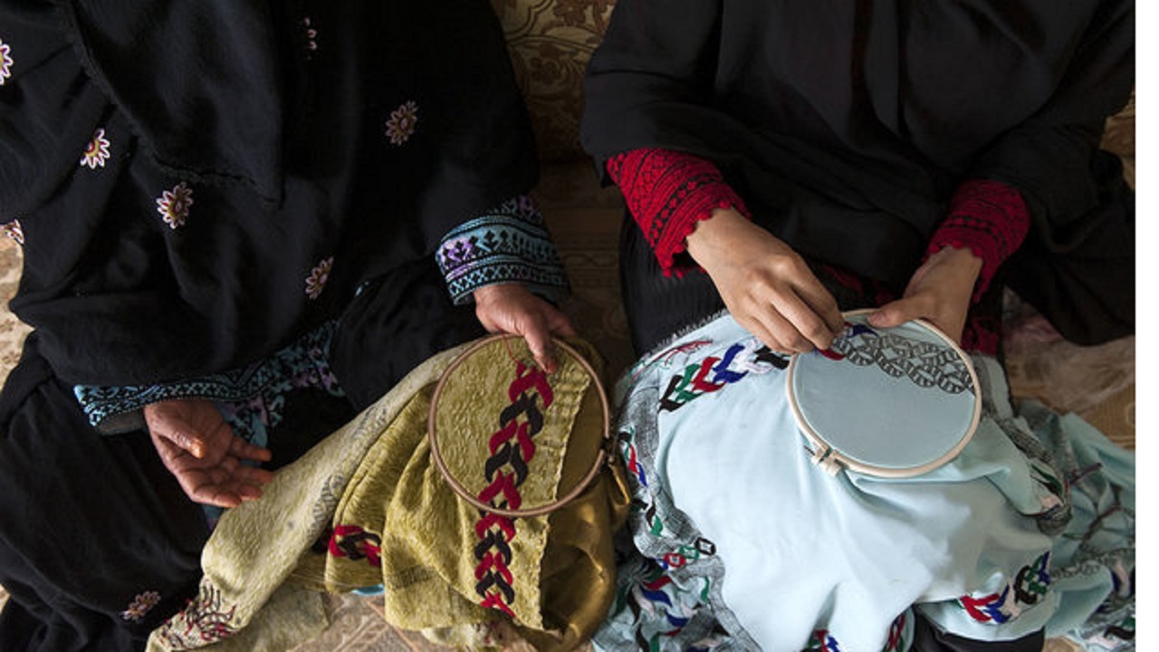 ۱۷۰ اثر صنایع‌دستی نشان ملی و مهر اصالت جهانی دریافت کرده اند