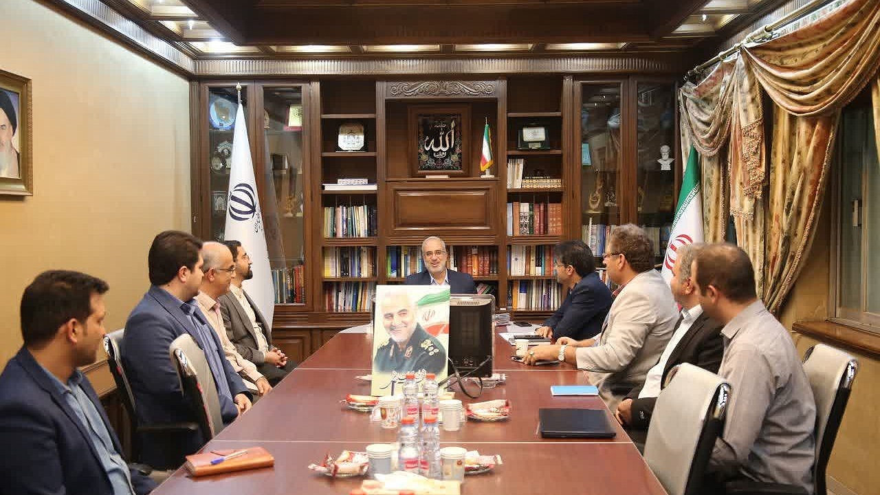 راه اندازی گفتمان‌سازی برای ورود هیئت‌های اندیشه‌ورز در جامعه اجرایی