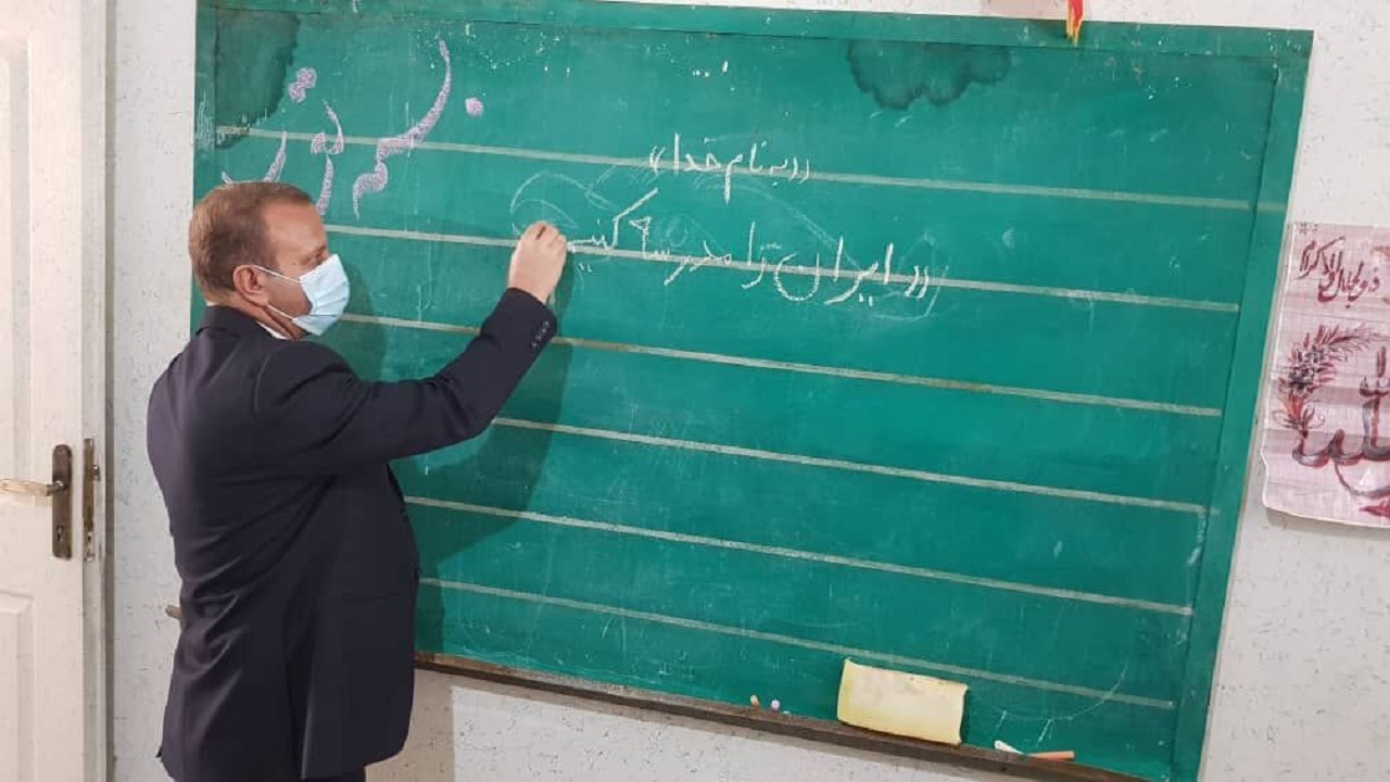 ۳۴ هزار نفر در کردستان بیسواد مطلق هستند